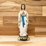 Estatua de la Virgen de Lourdes 19cm – VII Sacramentos Colombia