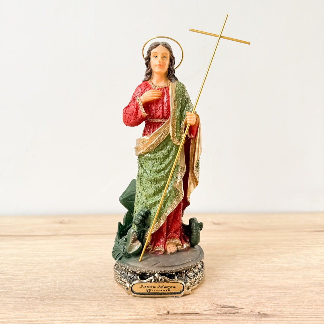 Estatua de Santa Marta 20 cm Dorada – VII Sacramentos Colombia