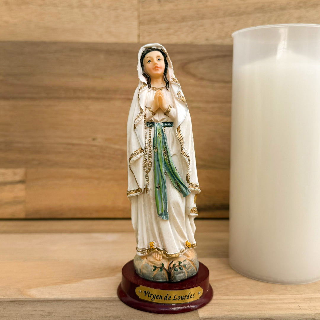 Estatua de la Virgen de Lourdes 12.5cm – VII Sacramentos Colombia