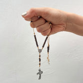 Rosario de Hilo con Cuentas de Madera de 4 mm – VII Sacramentos Colombia