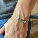 Pulsera Hilo con Medalla de San Benito Grande – VII Sacramentos Colombia