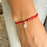 Pulsera Tejida en Macramé con Medalla de la Virgen Milagrosa Rojo – VII Sacramentos Colombia