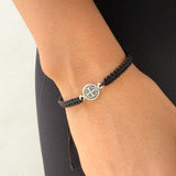 Pulsera Tejida con Medalla de San Benito Pequeña – VII Sacramentos Colombia
