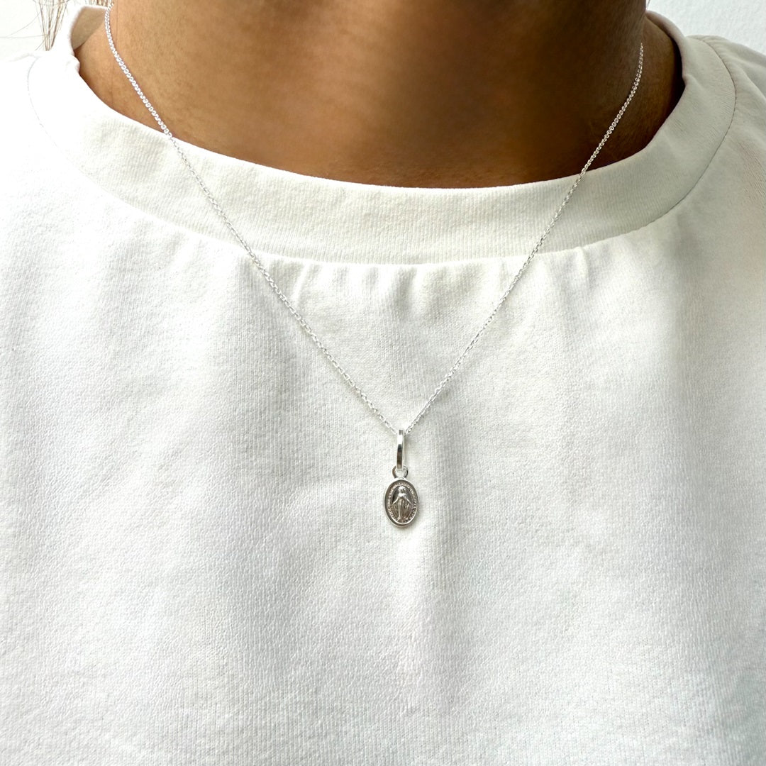 Cadena de Plata 925 con Medalla Pequeña Cadena 40cm – VII Sacramentos Colombia