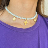 Collar Tres Medallas con Perlas – VII Sacramentos Colombia