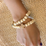Pulsera Rosario en Madera Blanca con Medallas en Elástico