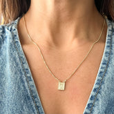 Escapulario en Oro Laminado Pequeño – Virgen del Carmen y Sagrado Corazón