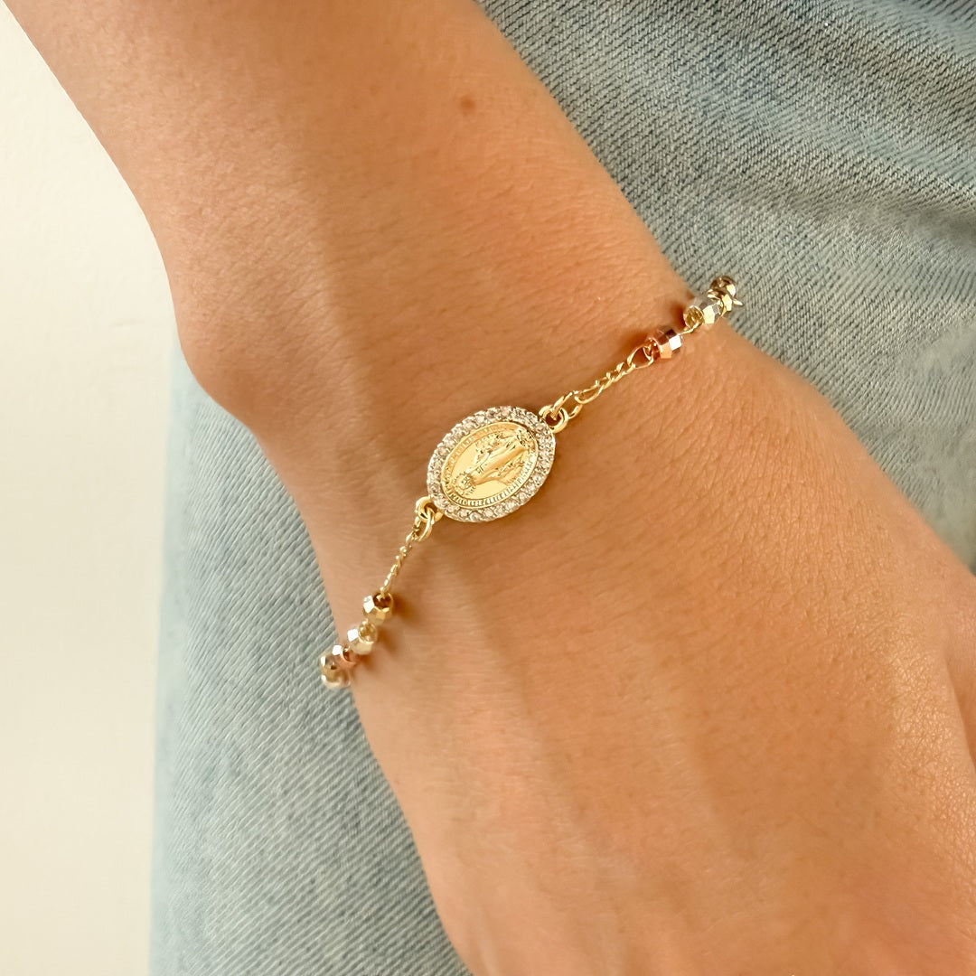 Pulsera Denario Tres Oros con Virgen Milagrosa Engastada – VII Sacramentos Colombia