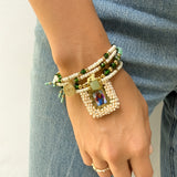 Pulsera Escapulario Verde Menta con Mostacillas y Dijes de Fé - VII Sacramentos Colombia