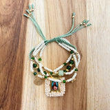 Pulsera Escapulario Verde con Mostacillas y Dijes de Fé – VII Sacramentos Colombia