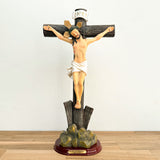 Estatua de Jesús Crucificado con Base Madera 40cm – VII Sacramentos Colombia