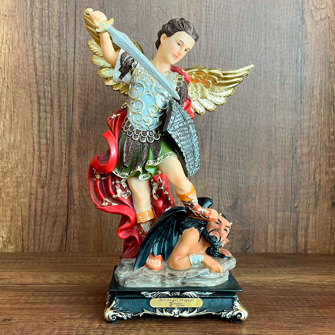 Estatua de San Miguel Arcángel 30cm – VII Sacramentos Colombia