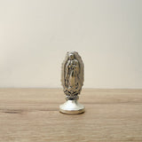 Estatua de la Virgen de Guadalupe en metal – figura religiosa católica para altar o decoración