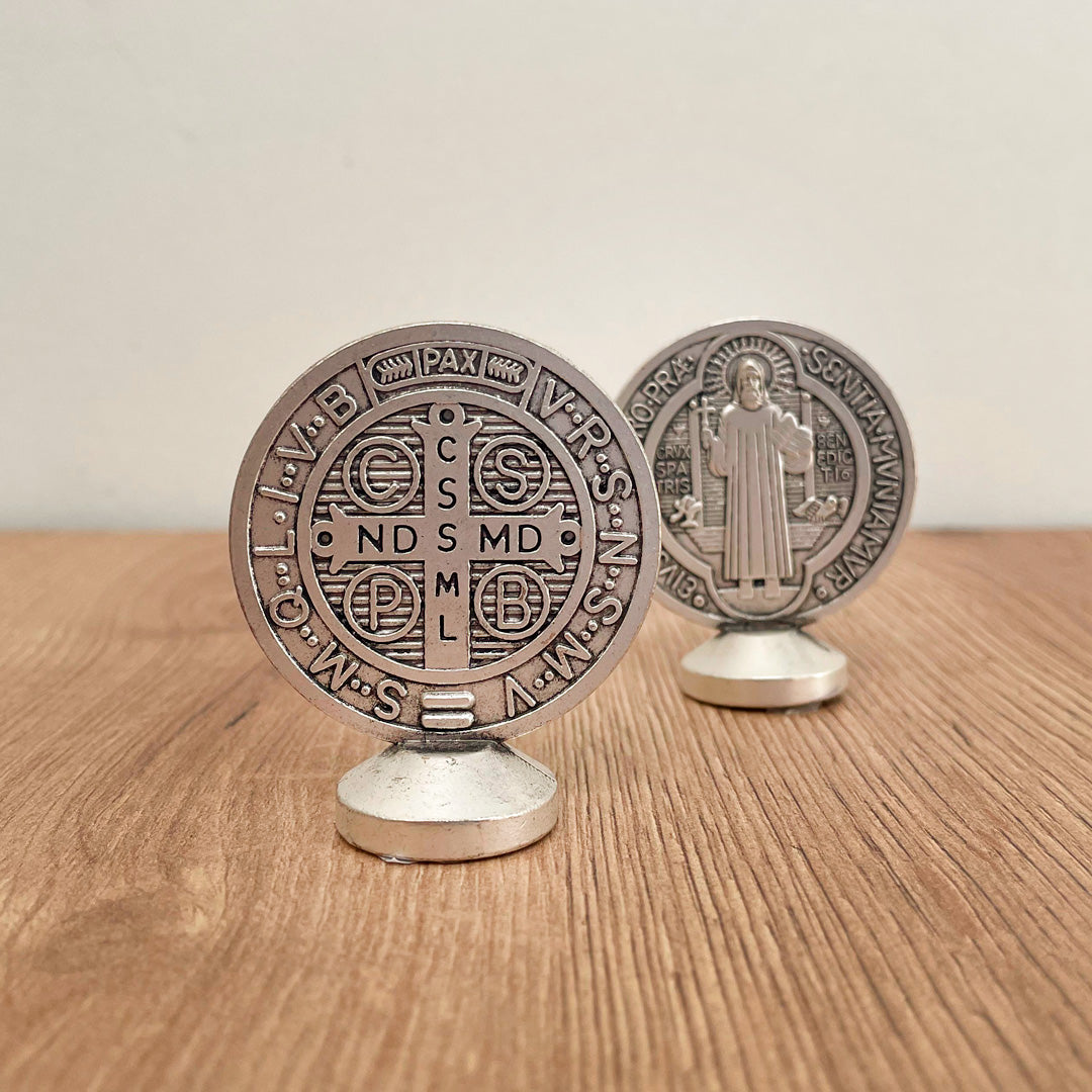 Medalla de San Benito con Base – VII Sacramentos Colombia