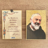 Retablo en Madera para Colgar con Imagen del Padre Pío y Oración – VII Sacramentos Colombia