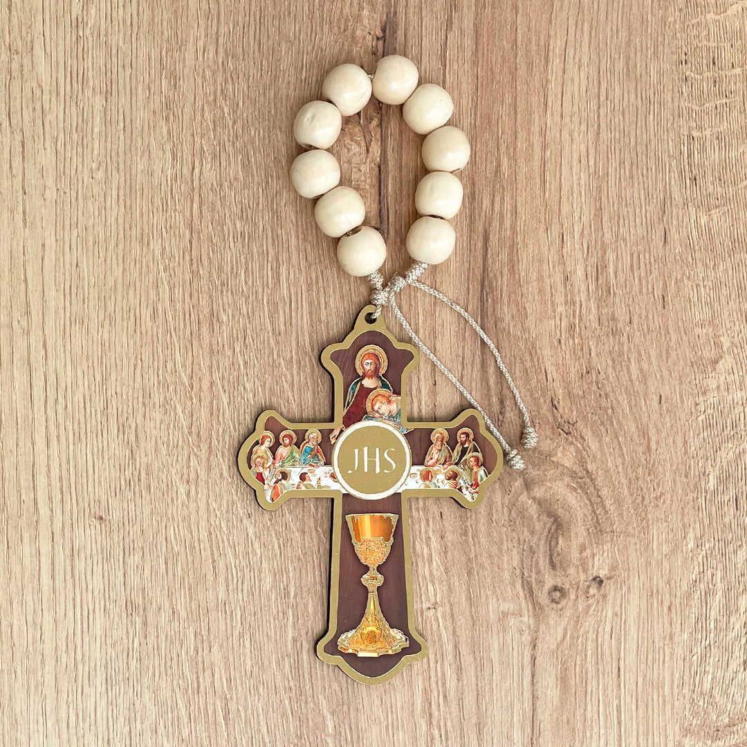 Cruz Última Cena en Madera con Denario – VII Sacramentos Colombia