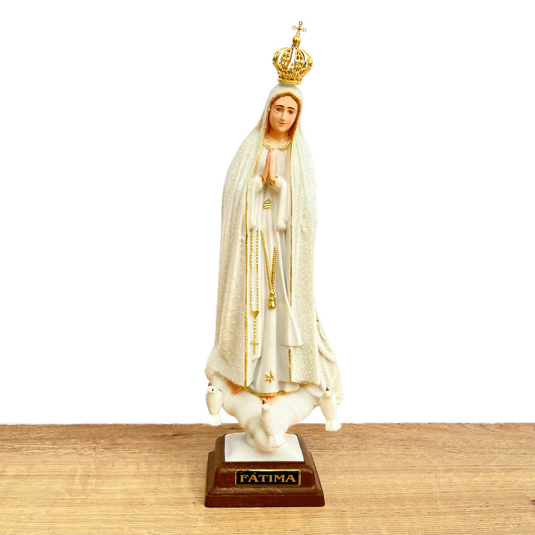 Estatua de la Virgen de Fátima con Manto Escarchado y Ojos Pintados - 28 cm (11”) – VII Sacramentos Colombia