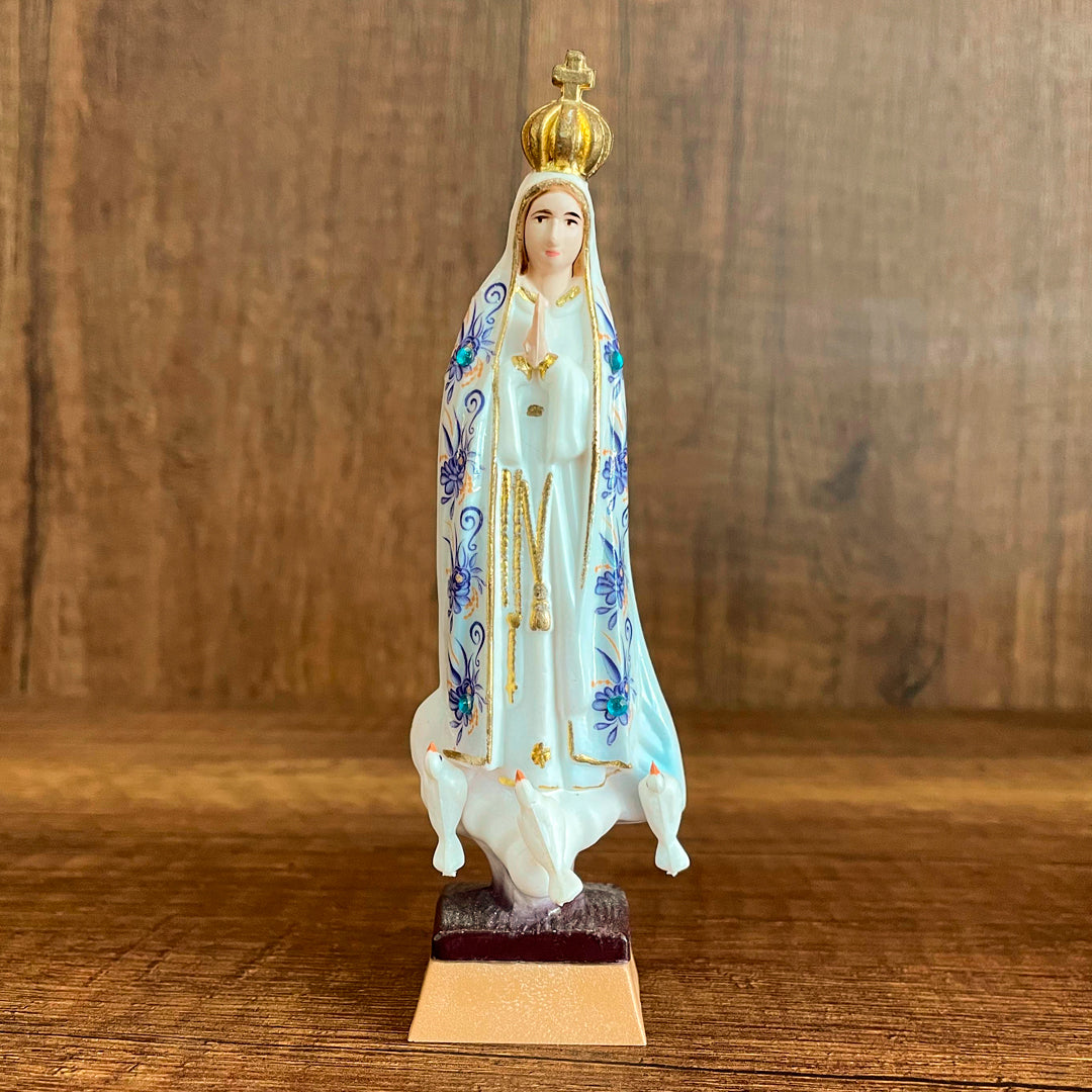 Estatua De La Virgen De Fátima Con Flores De 11CM – VII Sacramentos Colombia