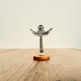Cristo de la Santísima Trinidad sobre Base de Madera de Olivo – VII Sacramentos Colombia
