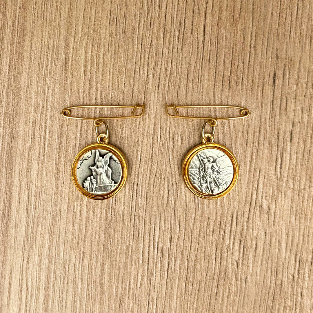 Broche tipo nodriza con medalla italiana Ángel de la Guarda - San Miguel Arcángel – VII Sacramentos Colombia