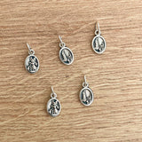 Paquete por 5 Medallas de la Virgen de Fatima y Ángel de la Guarda – VII Sacramentos Colombia
