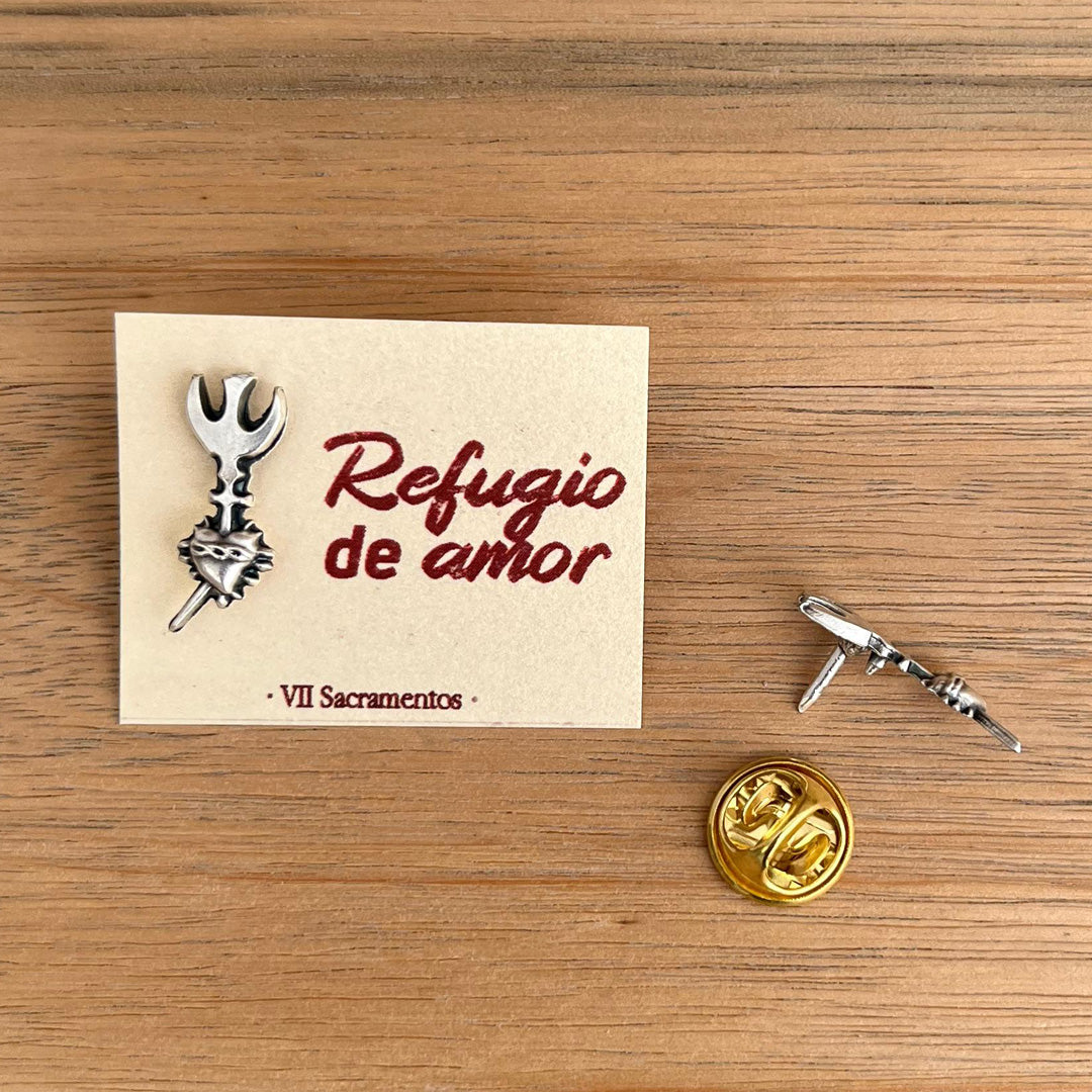 Pin Espíritu Santo y Corazón de Jesús y María – Símbolo de Fe y Amor – VII Sacramentos Colombia