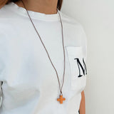 Cruz de Madera de Olivo con Cordón