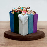 Pesebre Armable de 9 Piezas con Base de Madera - Estilo Infantil – VII Sacramentos Colombia