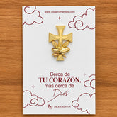 Pin metalico dorado insignias de Emaus - Retiro de Emaus