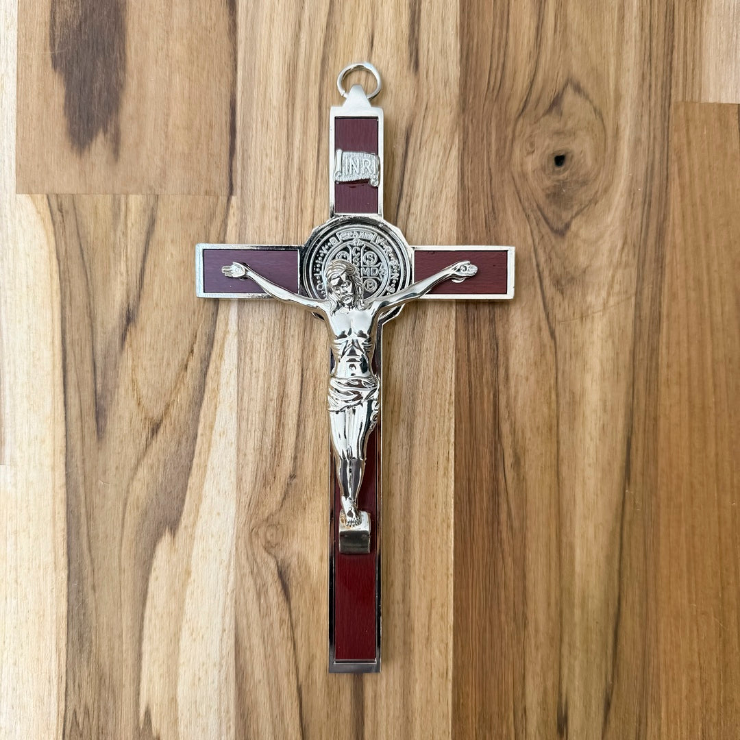 Cristo San Benito 18 x 9,5 cm - VII Sacramentos
