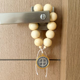 Denario Madera Clara de 2 cm con Medalla San Benito Bicolor