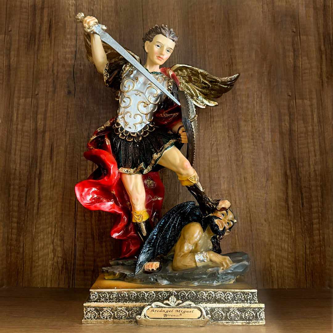 Estatua de San Miguel Arcángel 40cm Dorado – VII Sacramentos Colombia