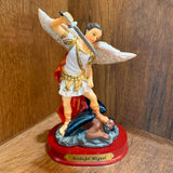 Estatua de San Miguel Arcángel Base Madera 12.5cm