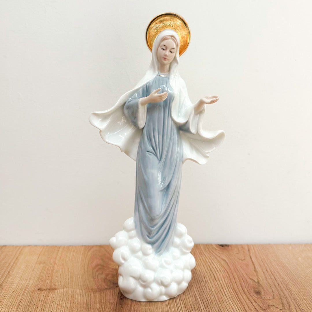 Estatua de la Virgen de Medjugorje Porcelana 30cm