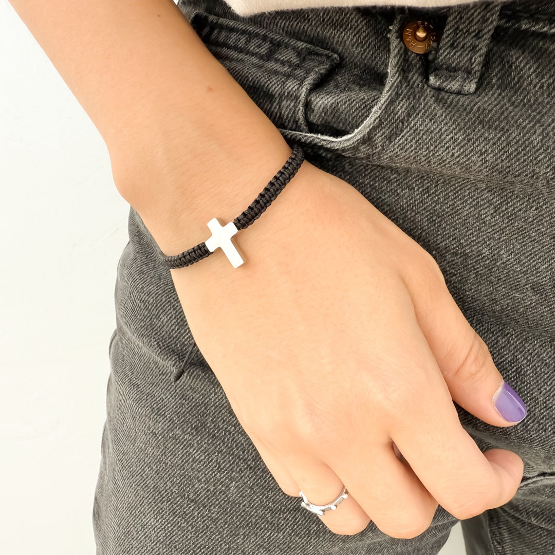 Pulsera Tejida con Cruz Acero