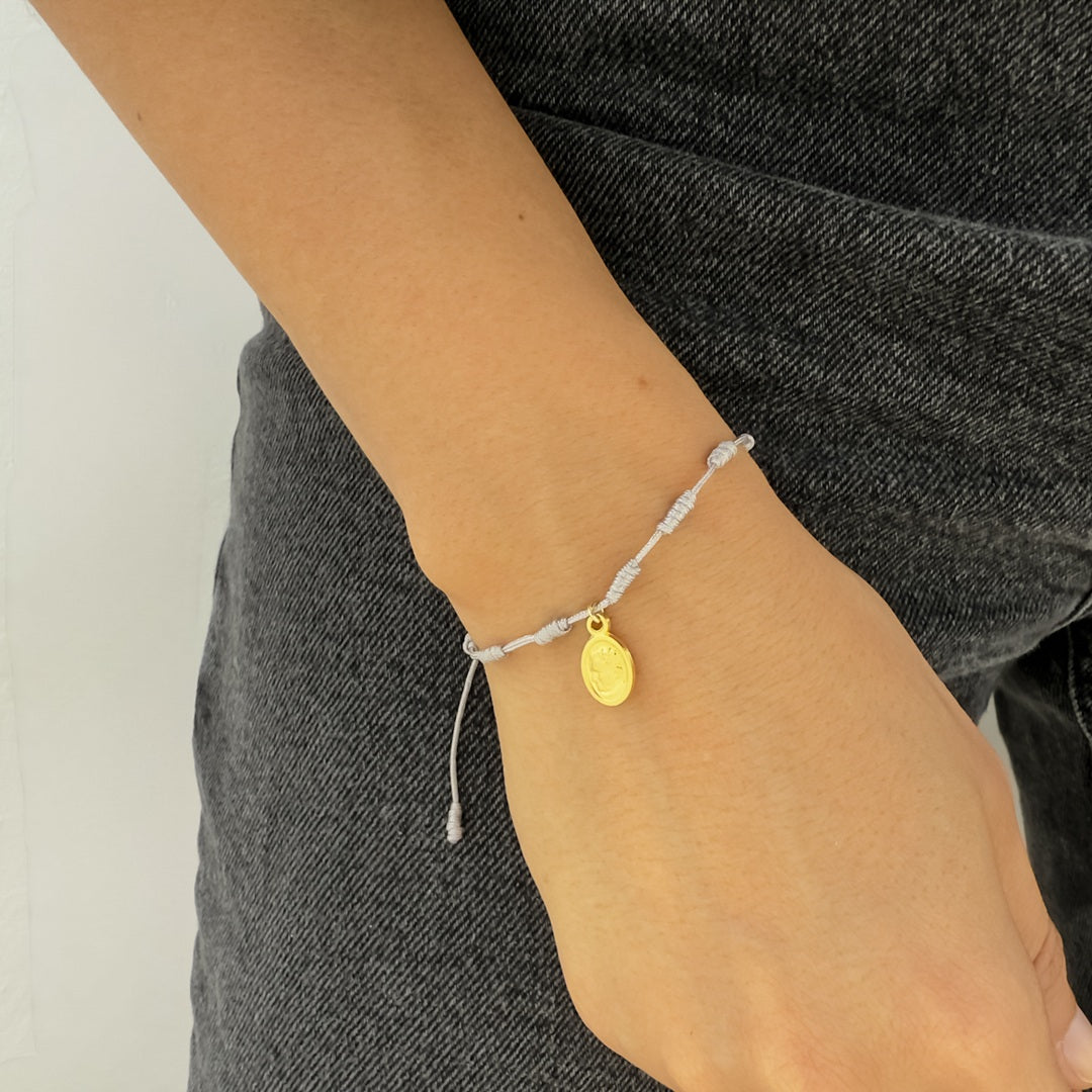 Pulsera Denario en Hilo Delgado