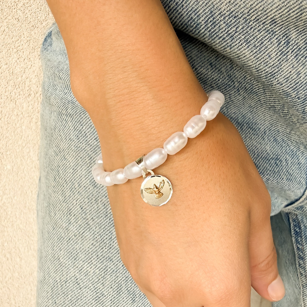 Pulsera Elástica Imitación Perla con Medallas en Plata 925