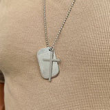 Cadena de Acero Plateada con Cristo y Placa del Padre Nuestro