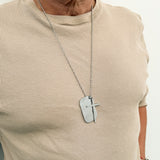 Cadena de Acero Plateada con Cristo y Placa del Padre Nuestro