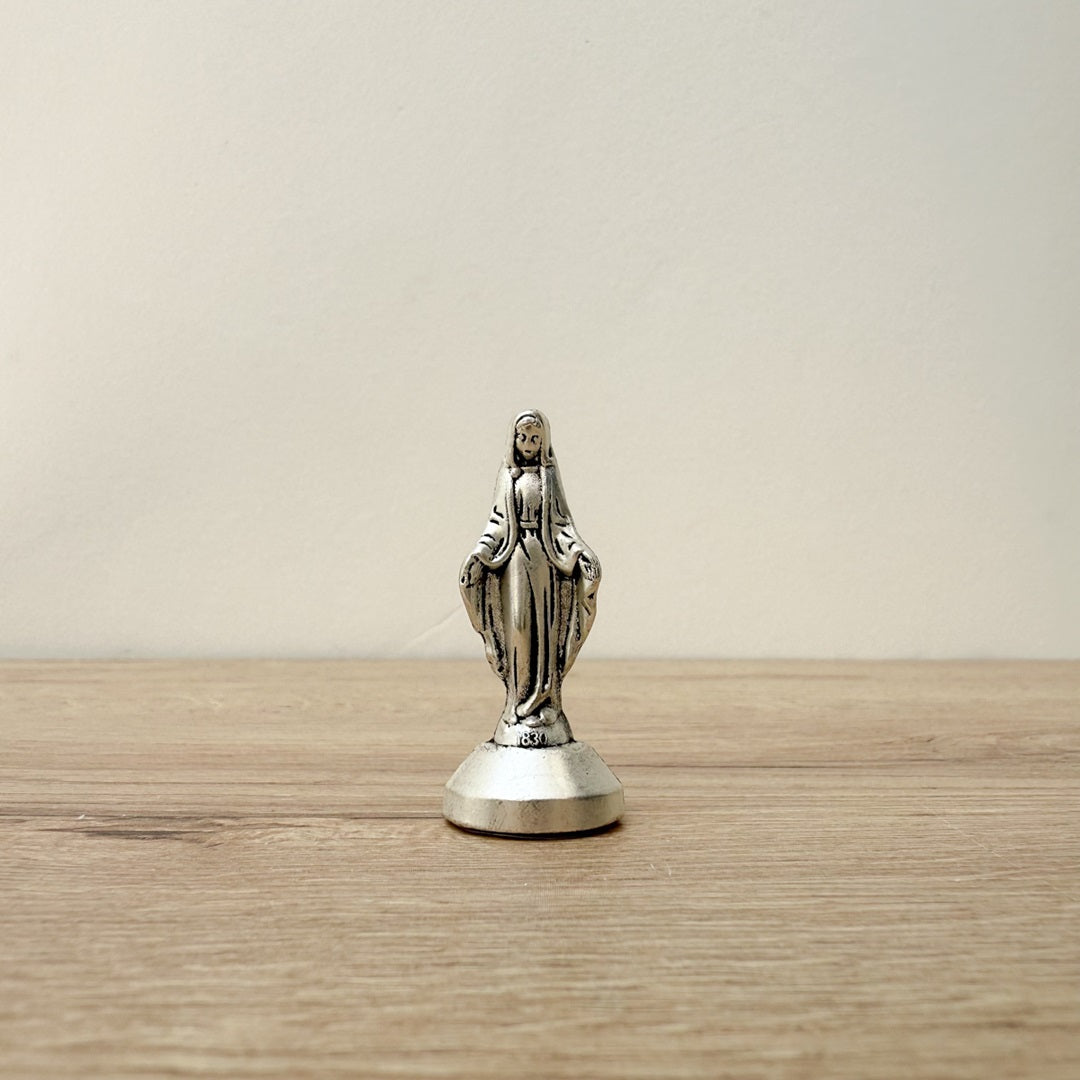 Estatua de la Virgen de la Medalla Milagrosa en metal – figura religiosa católica para altar o decoración