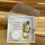 Kit devocional de San José Dormido en caja blanca con tapa transparente (vista abierta) para regalo VII Sacramentos