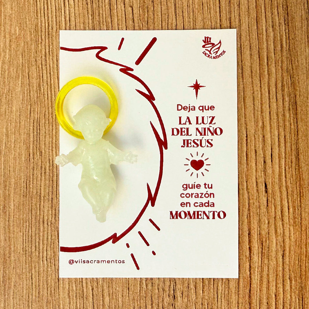 Niño Jesús que Brilla en la Oscuridad con Tarjeta – 5 cm