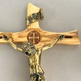 Cristo en Madera Silueta con Medalla de San Benito Grabada  –  65 cm
