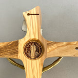 Cristo en Madera Silueta con Medalla de San Benito Grabada  –  65 cm