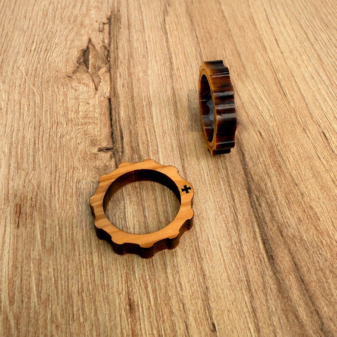 Anillo Decenario de Madera de Olivo