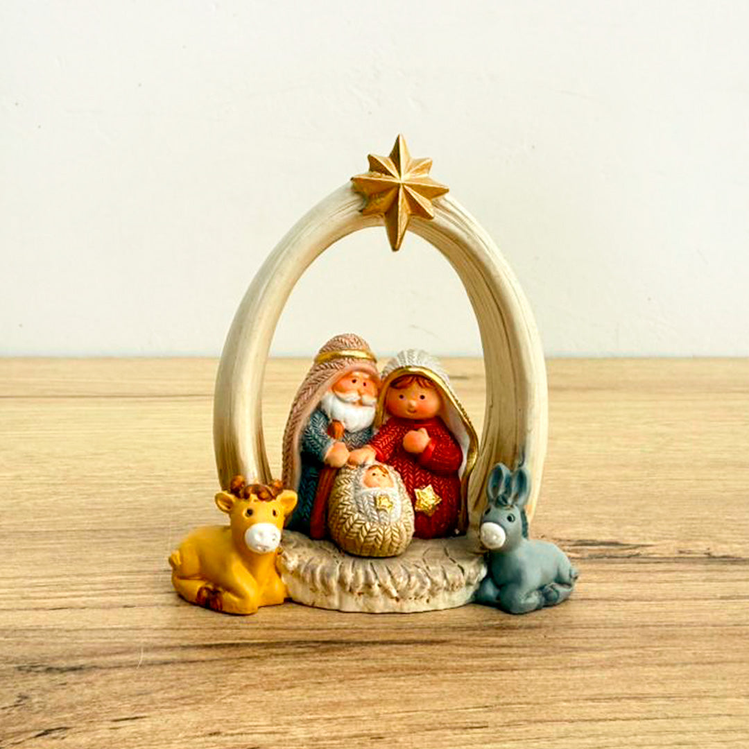 Nacimiento con Arco 8.5 cm – Escena del Pesebre en Colores Pastel