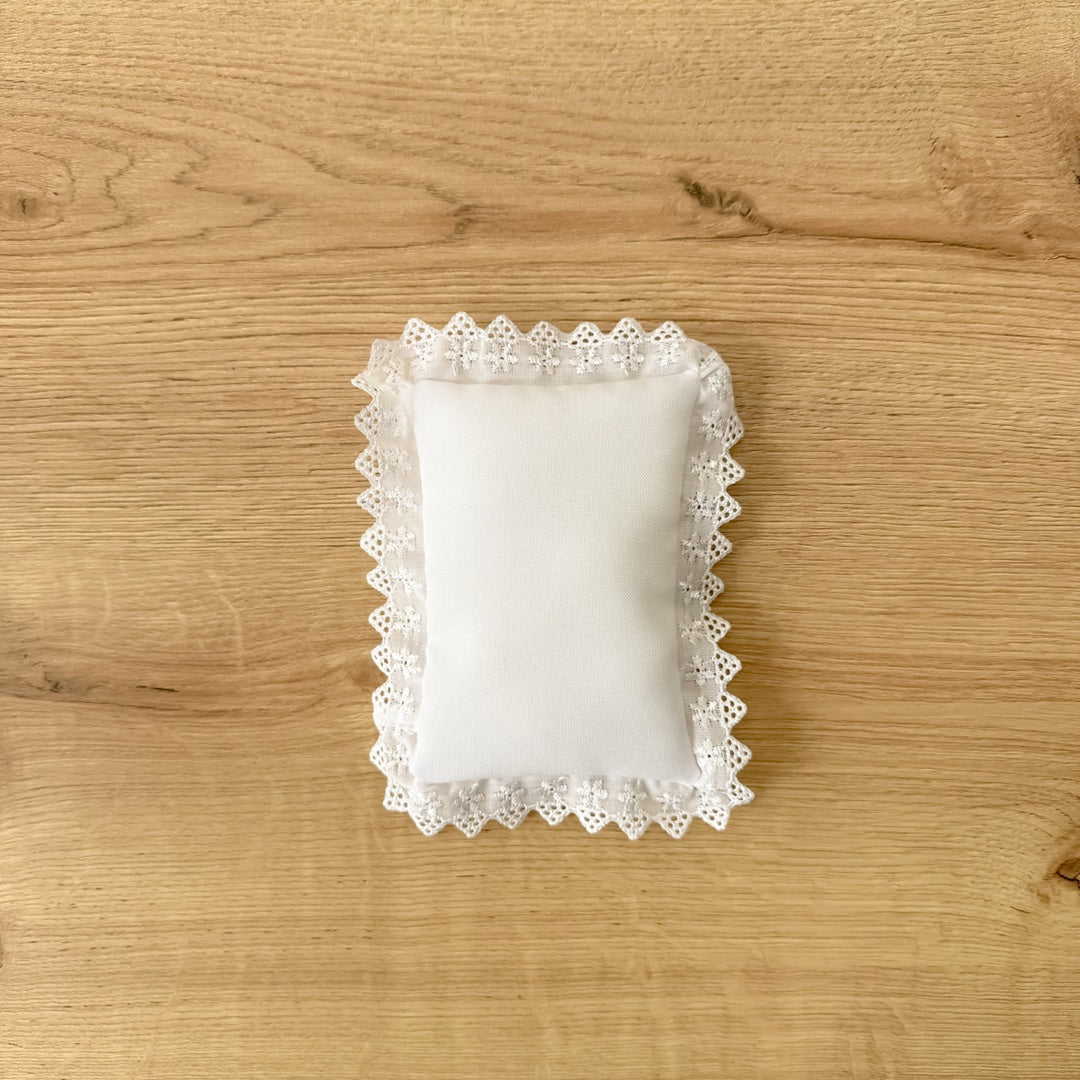 Colchón o Almohada en Tela Blanca sencillo de 8.5 cm x 12 cm