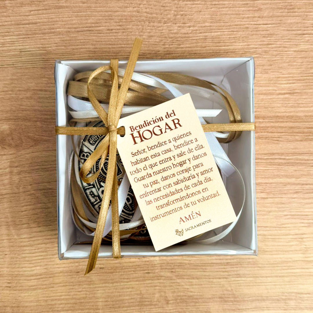 Medalla de San Benito Ovalada 7.5cm con Oración de Bendición y Protección del Hogar